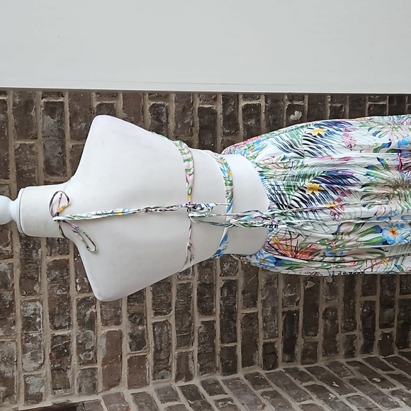 Miss Avenue Tropical Print Double Slits in Front Dress - Picture 4 of 7